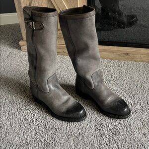 Frye Women’s Gray Leather Boots